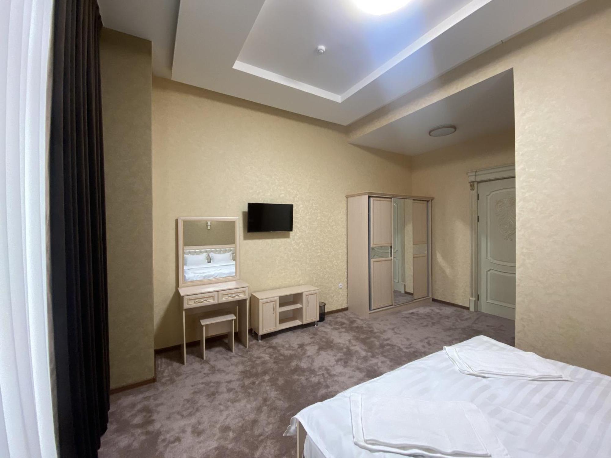 Grand Karavan Hotel Tasjkent Eksteriør bilde